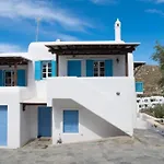 Mykonos Elegance 2-Bedroom Escape In Psarou