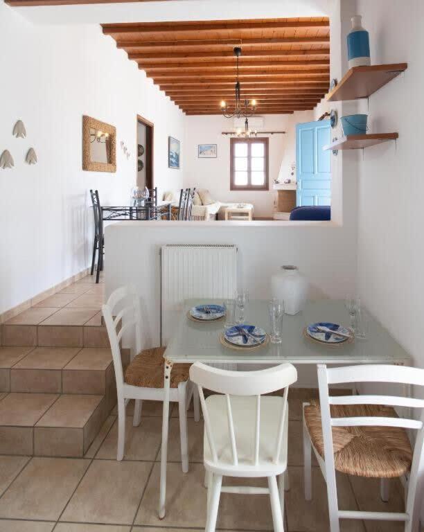 Mykonos Elegance 2-bedroom Escape In Psarou *